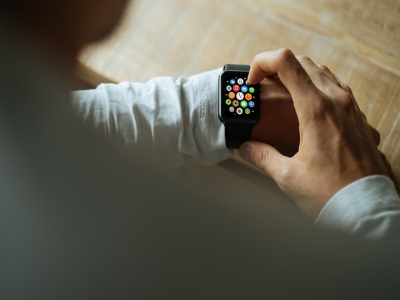 smart-watch-821563640